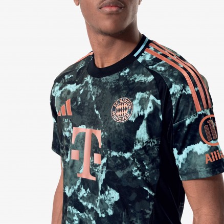 Camisola FC Bayern Mnchen 2024/25 - Alternativa