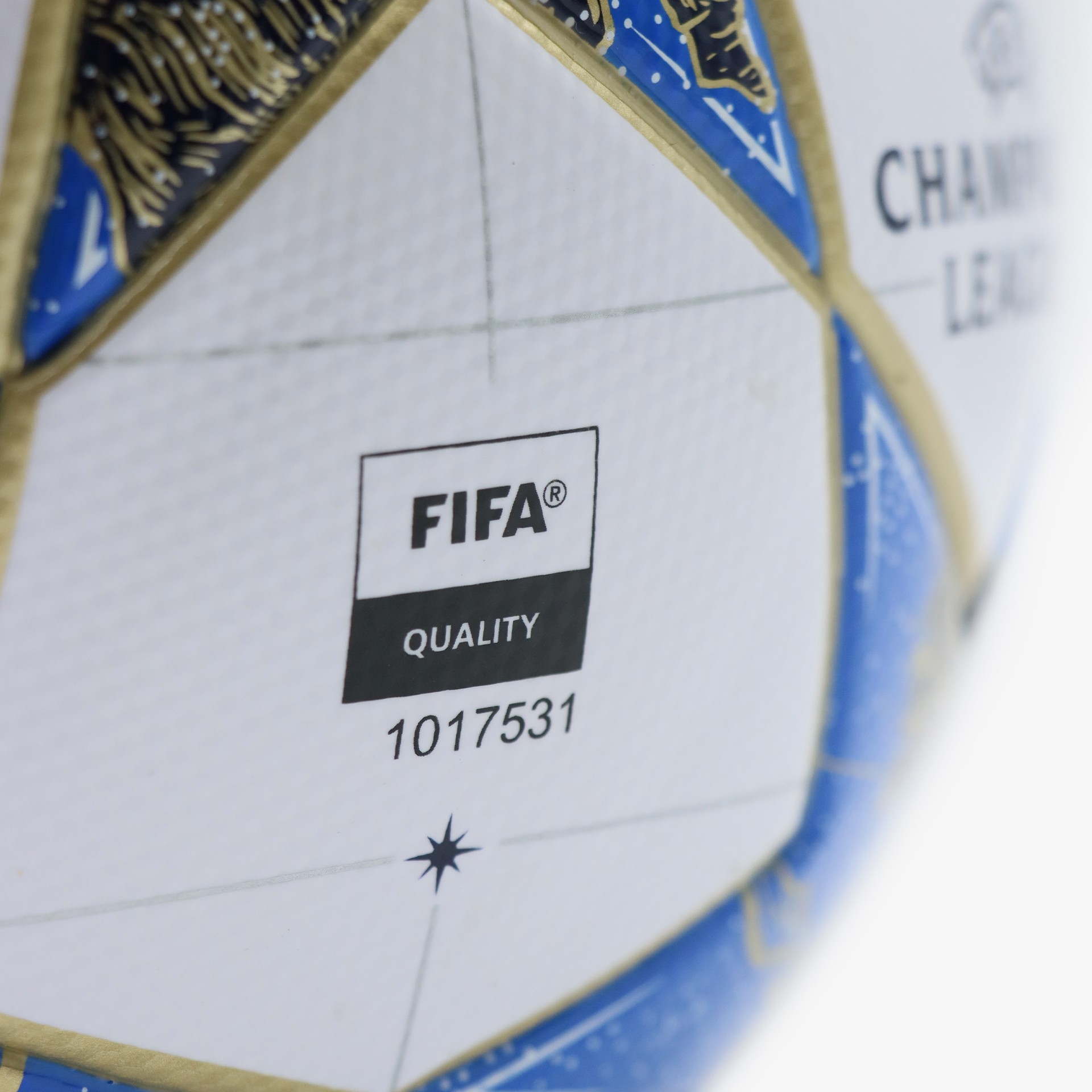 Bola UEFA Champions League 2025/26