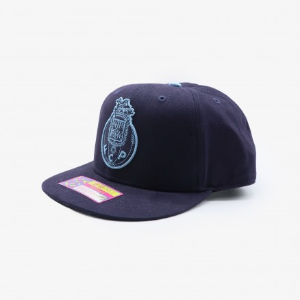 Drag�o Stadium cap
