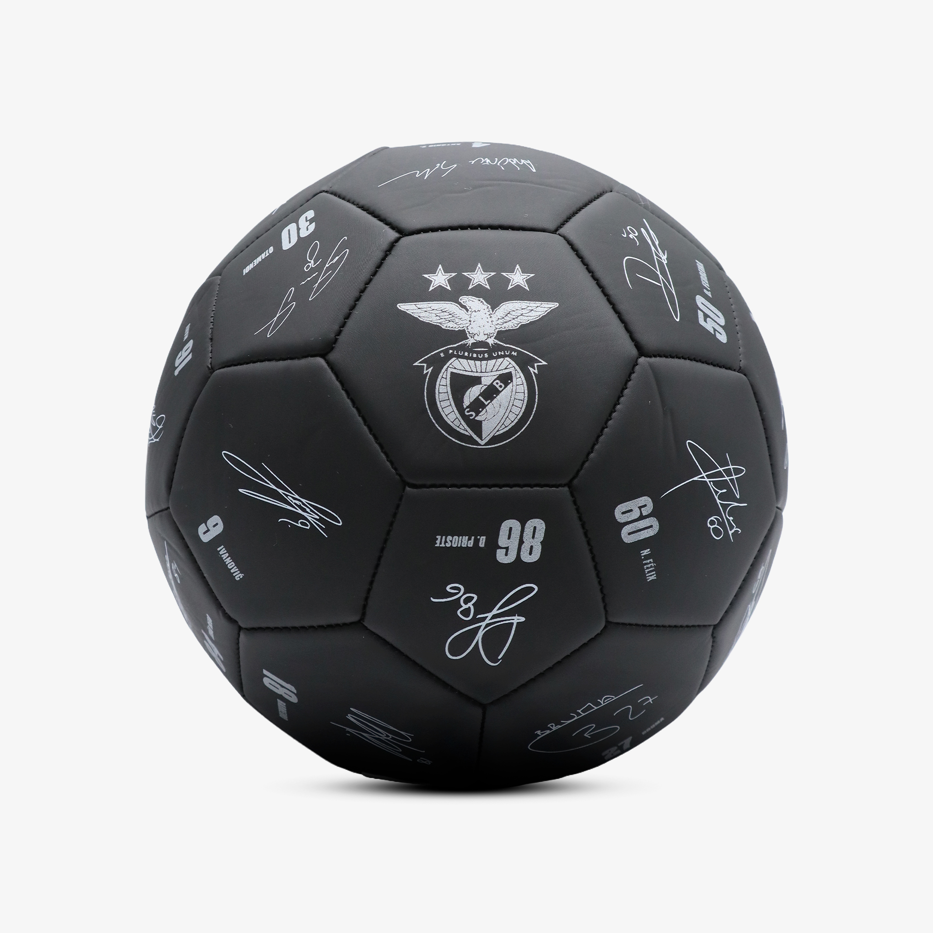 Autographed SL Benfica ball