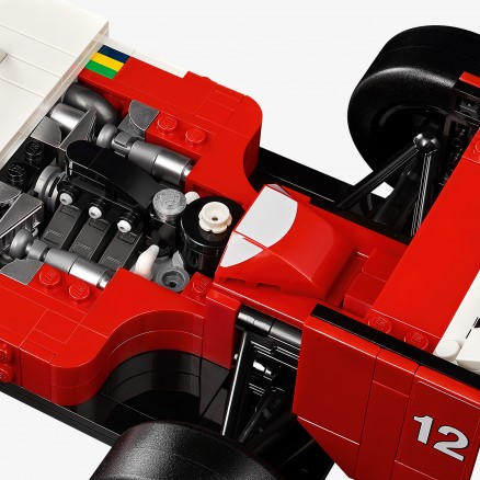 LEGO 10330 - McLaren MP4/4 and Ayrton Senna LEGO 10330 - McLaren MP4/4 and Ayrton Senna
