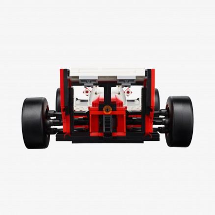 LEGO 10330 - McLaren MP4/4 and Ayrton Senna LEGO 10330 - McLaren MP4/4 and Ayrton Senna