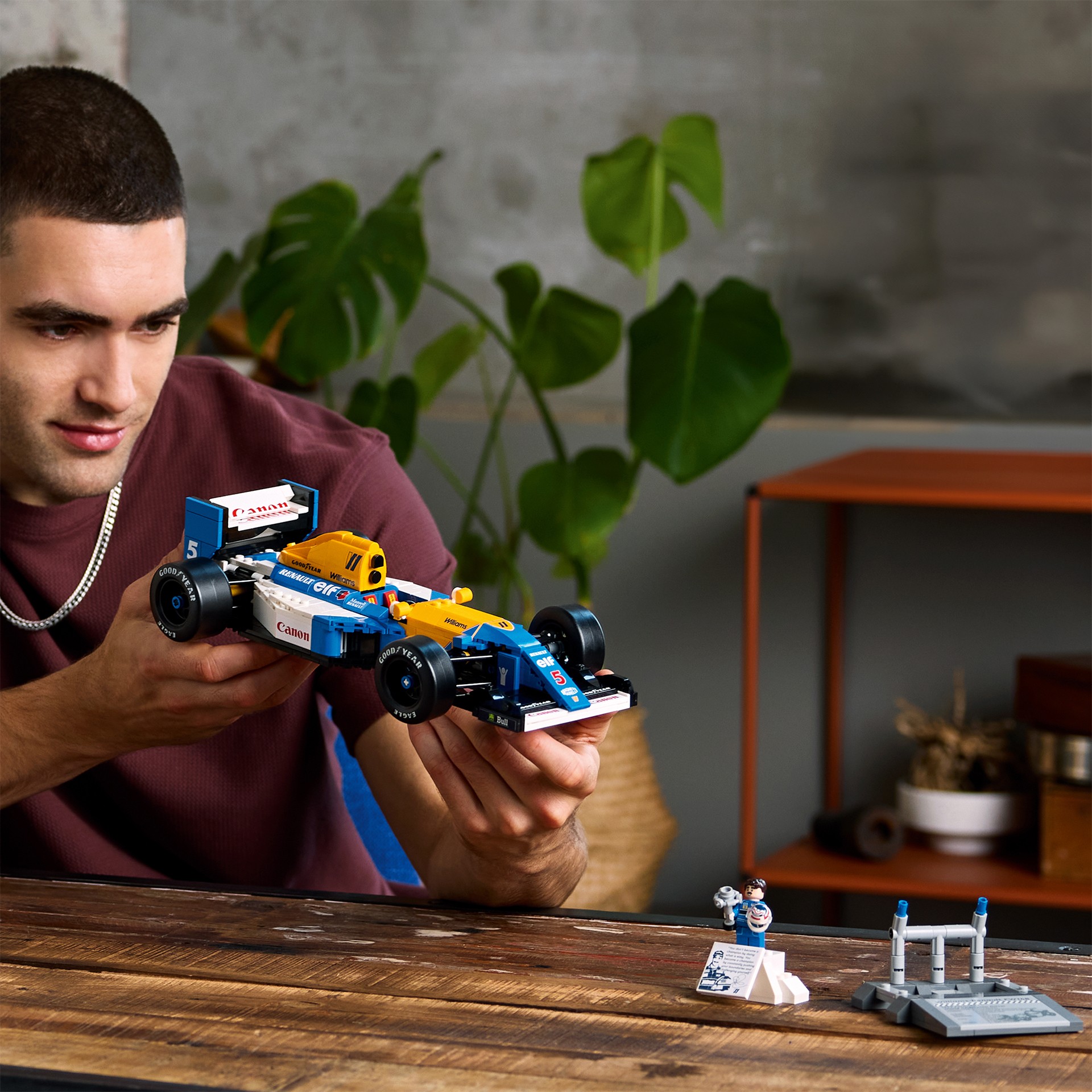 LEGO 10353 - Williams Racing FW14B and Nigel Mansell