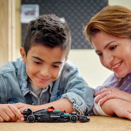 LEGO 77244 - Mercedes-AMG F1® W15 Race Car LEGO 77244 - Mercedes-AMG F1® W15 Race Car