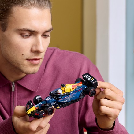 LEGO 77243 - Oracle Red Bull Racing RB20 F1® Race Ca LEGO 77243 - Oracle Red Bull Racing RB20 F1® Race Ca
