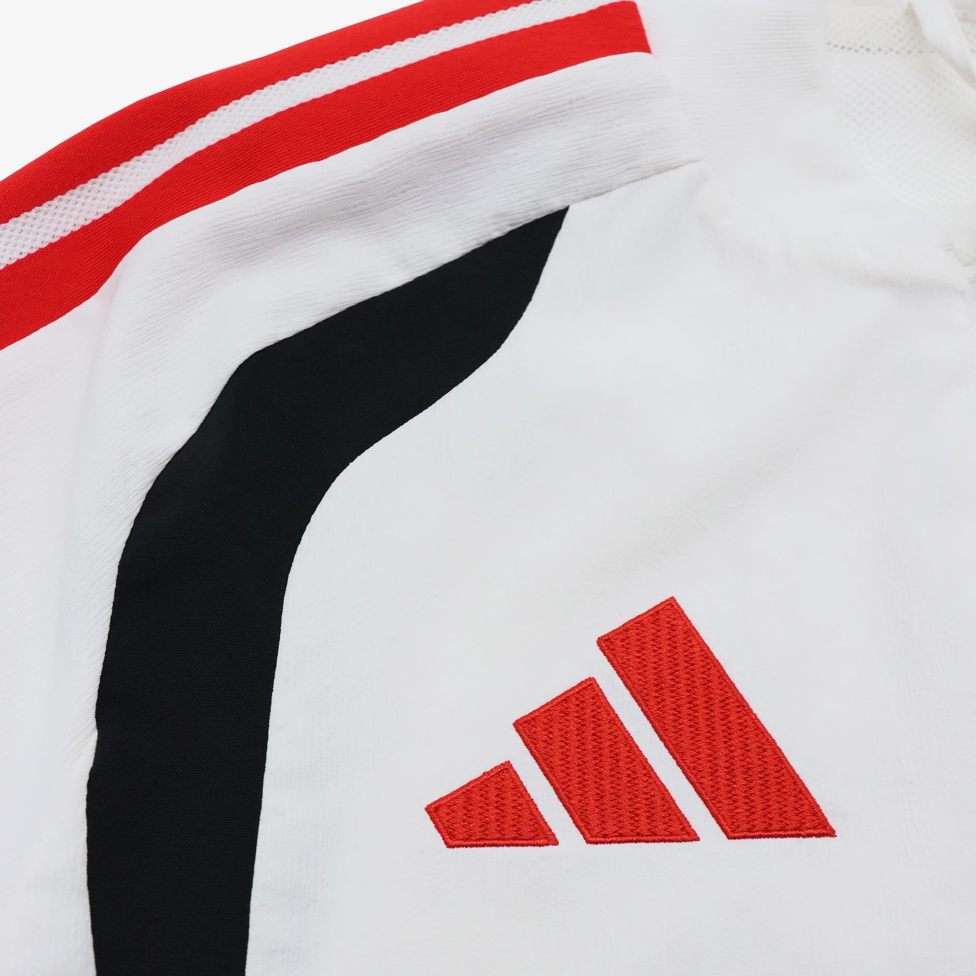 SL Benfica Adult Team Walk Jacket