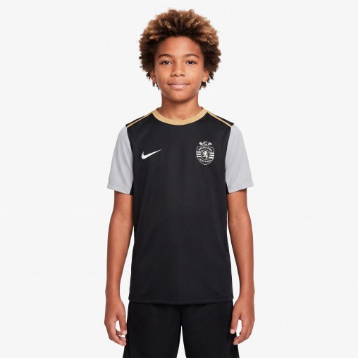 JR Sporting CP 2024/25 training shirt