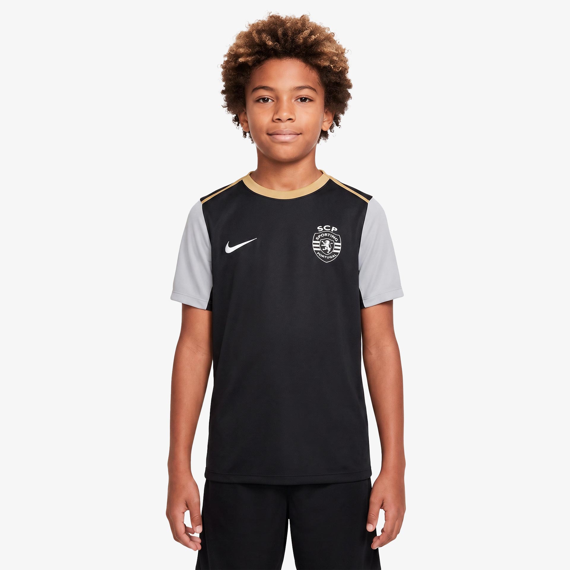 JR Sporting CP 2024/25 training shirt